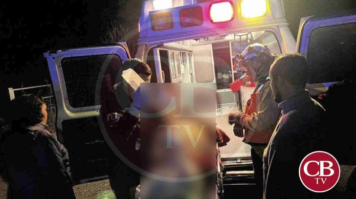 Rescatan a turista perdida en un cerro de Tangancícuaro