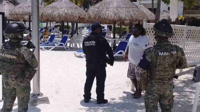 Asesinan a dos turistas en playas de Tulum