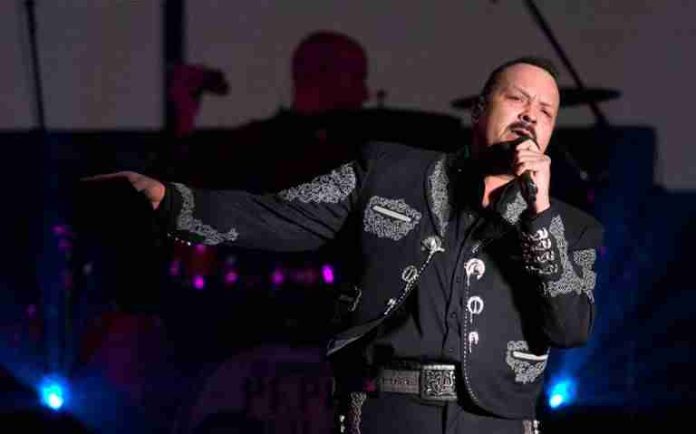 Pepe Aguilar lanza ‘Hasta que me duermo’, su primer sencillo en dos años