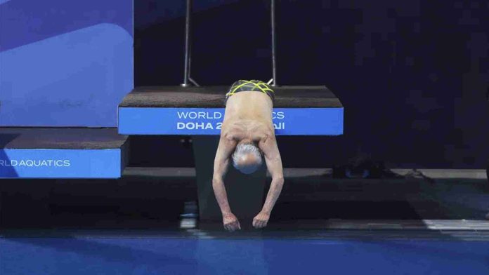 Clavadista de 100 años participa en el Campeonato
