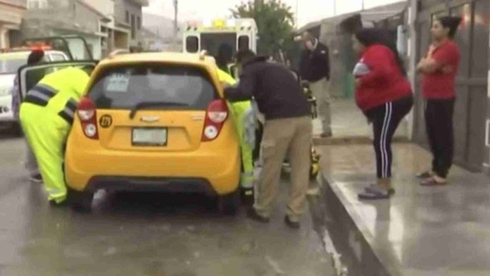Mujer da a luz en taxi y conductor se enoja: “que me laven el carro”