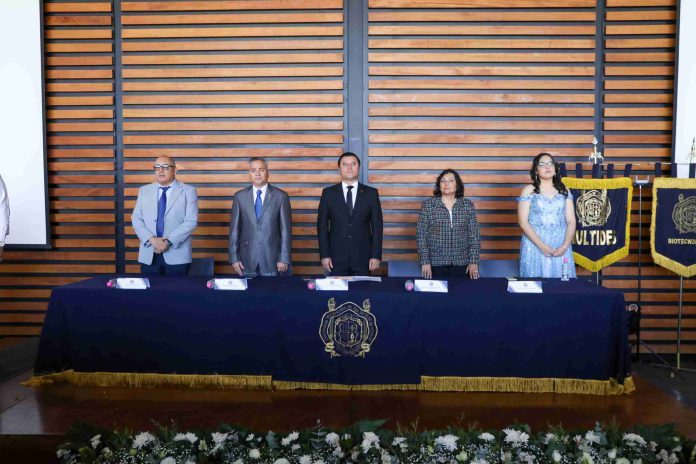 Egresados y egresadas no olviden los valores y la ética que aprendieron en la UMSNH: Secretaría General