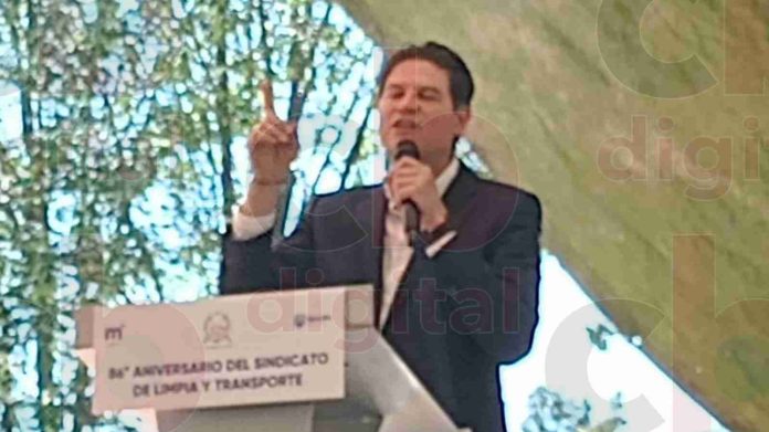 Morelia también brilla con el apoyo de los trabajadores de limpia, reconoce Alfonso Martínez