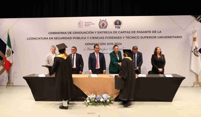 Egresados de Seguridad Pública y Ciencias Forenses de la UMSNH se suman a las filas de la Fiscalía General de Michoacán