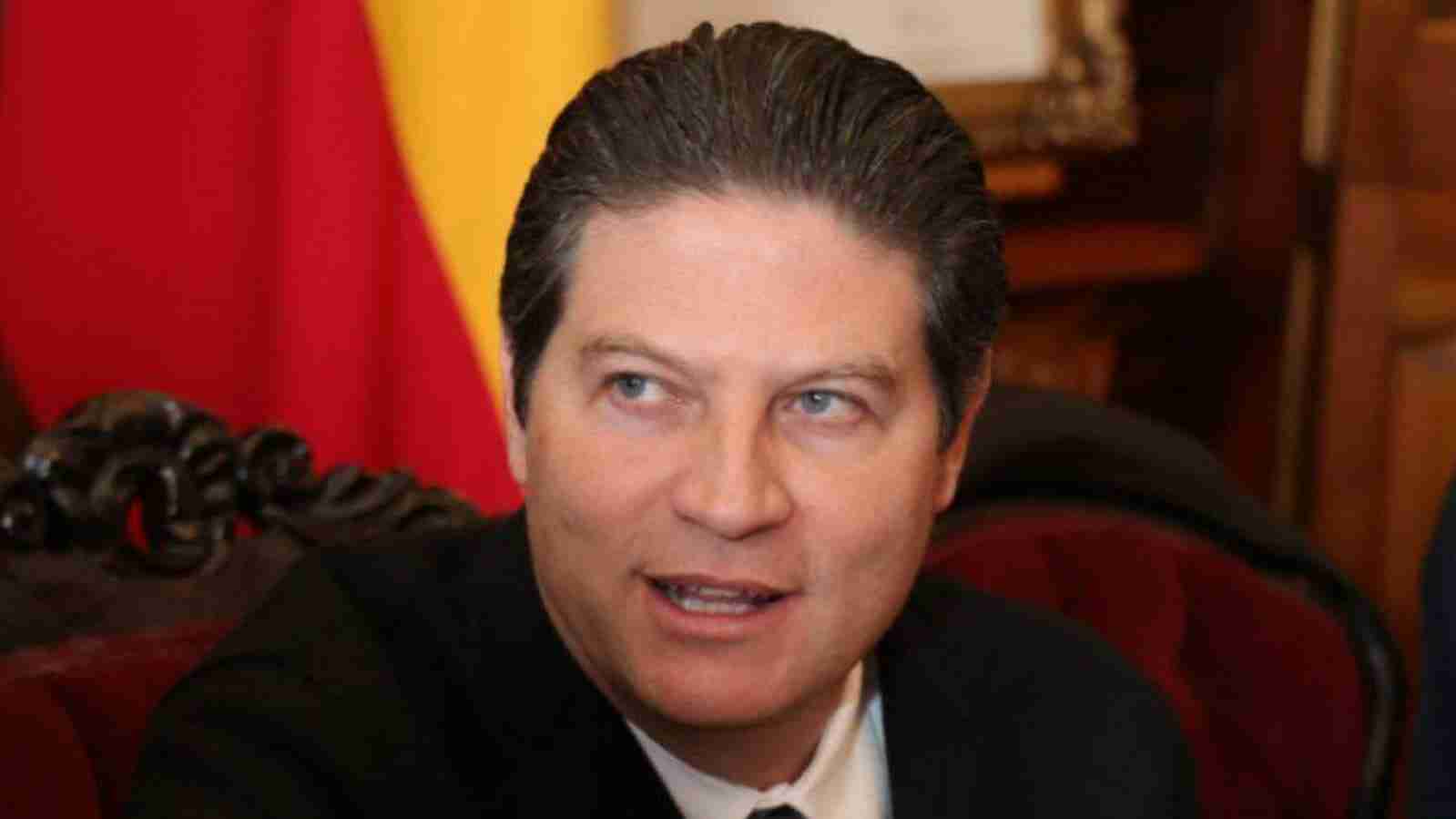Llama Alfonso Martínez a morena a serenarse, “serenos morenos” Llama Alfonso Martínez a morena a serenarse, “serenos morenos”