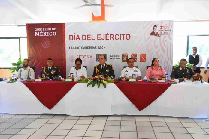 Autoridades Conmemoran el Día del Ejercito Mexicano