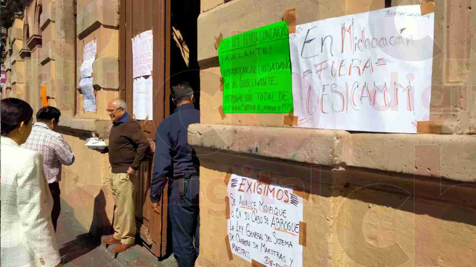 Maestros de Telesecundaria de Michoacán exigen correcciones urgentes a la Ley del Sistema Educativo Maestros de Telesecundaria de Michoacán exigen correcciones urgentes a la Ley del Sistema Educativo