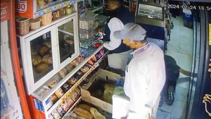 #Video: Colonos de la Primo Tapia denuncian hostigamiento y posible extorsión por supuestos trabajadores Municipales
