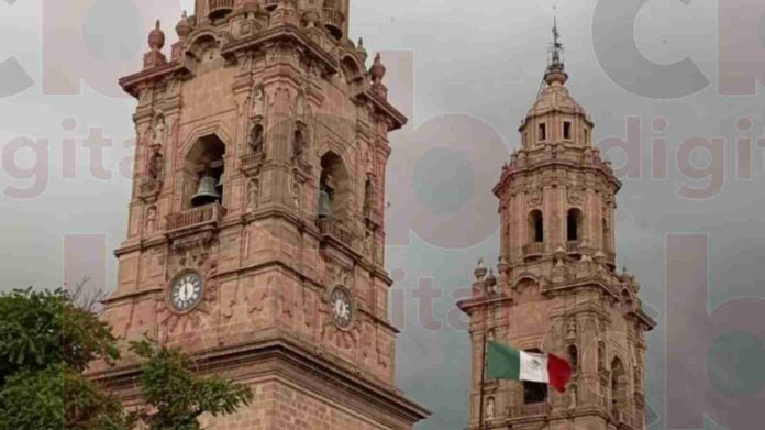 Bombardeo de nubes en Michoacán costará alrededor de 17 mdp
