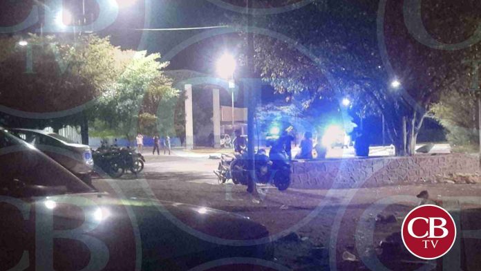 Le balean la cabeza y sobrevive en Apatzingán
