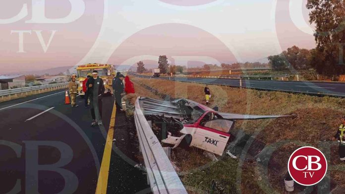 Tragedia en la de Occidente; dos muertos y cuatro heridos en un taxi