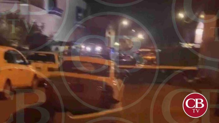 Auto tumba barda de la Plaza de Toros La Macarena