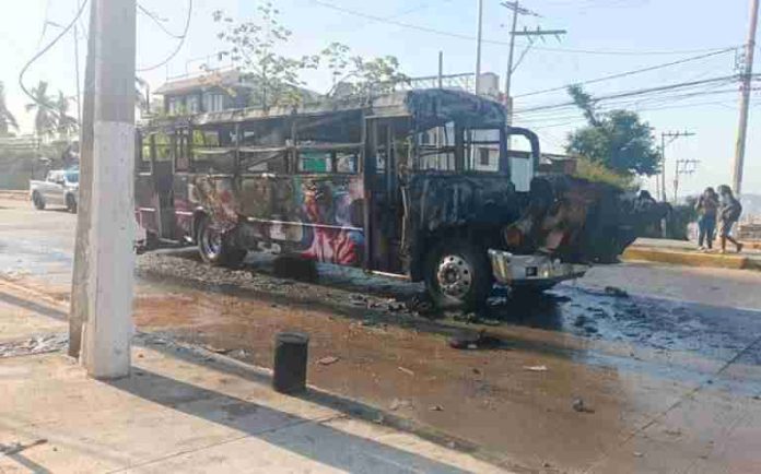 Vuelven a atacar al transporte público de Acapulco