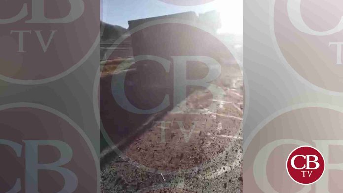 Chocan tres tráilers en la autopista de Occidente