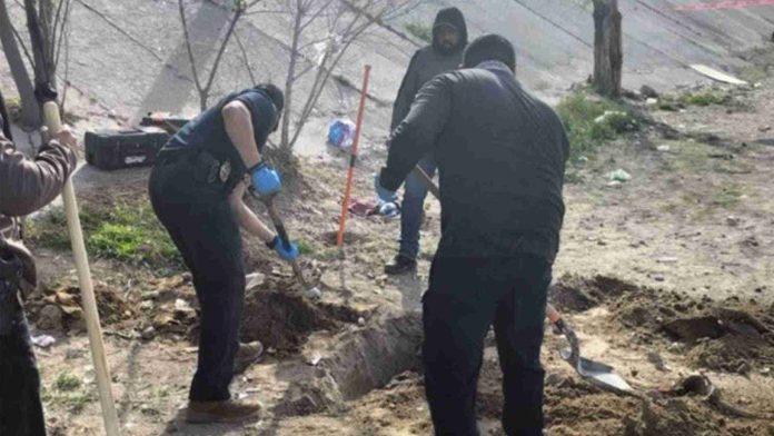 Hallan fosa clandestina en plena vía pública en Ciudad Juárez, Chihuahua