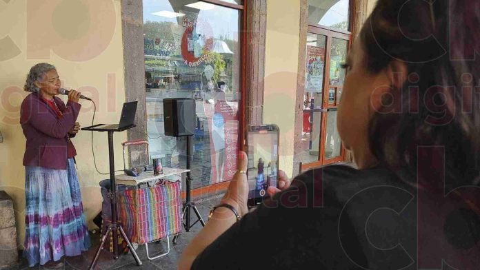 Una cantante urbana para acercar a los hijos de Dios, es María Isabel García