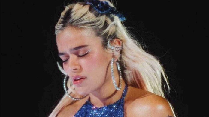 Registran tiroteo en concierto de Karol G; hay tres muertos