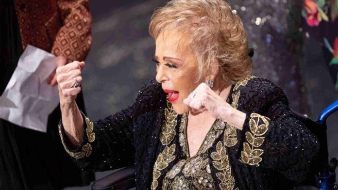 Silvia Pinal manda mensaje desde el hospital