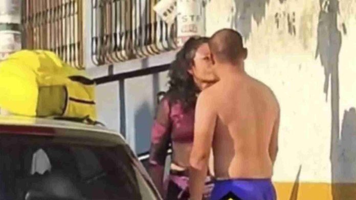 Sujeto golpea a su pareja tras partido de fútbol