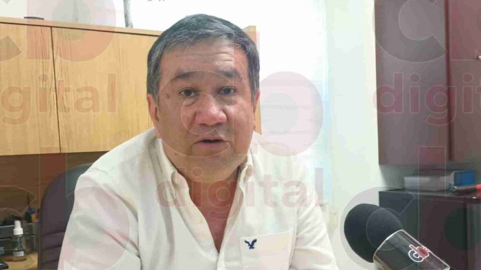 Debe demostrarse presunta extorsión de empleado municipal a comerciante