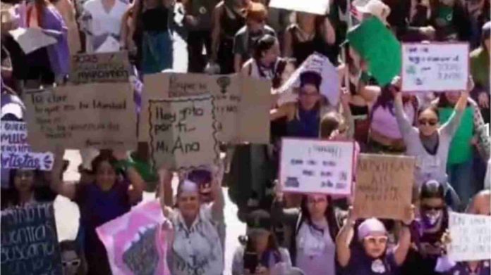 Opiniones ciudadanas divididas ante manifestaciones y visita presidencial el 8 de Marzo en Morelia