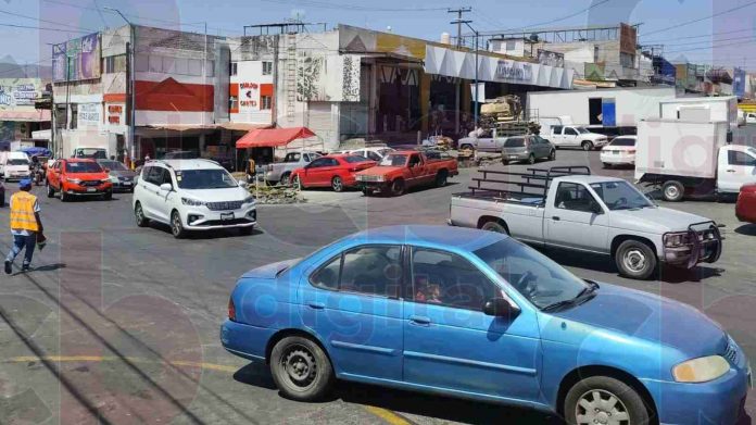 Urgente y vital el mejoramiento de la vialidad en el Mercado de Abastos