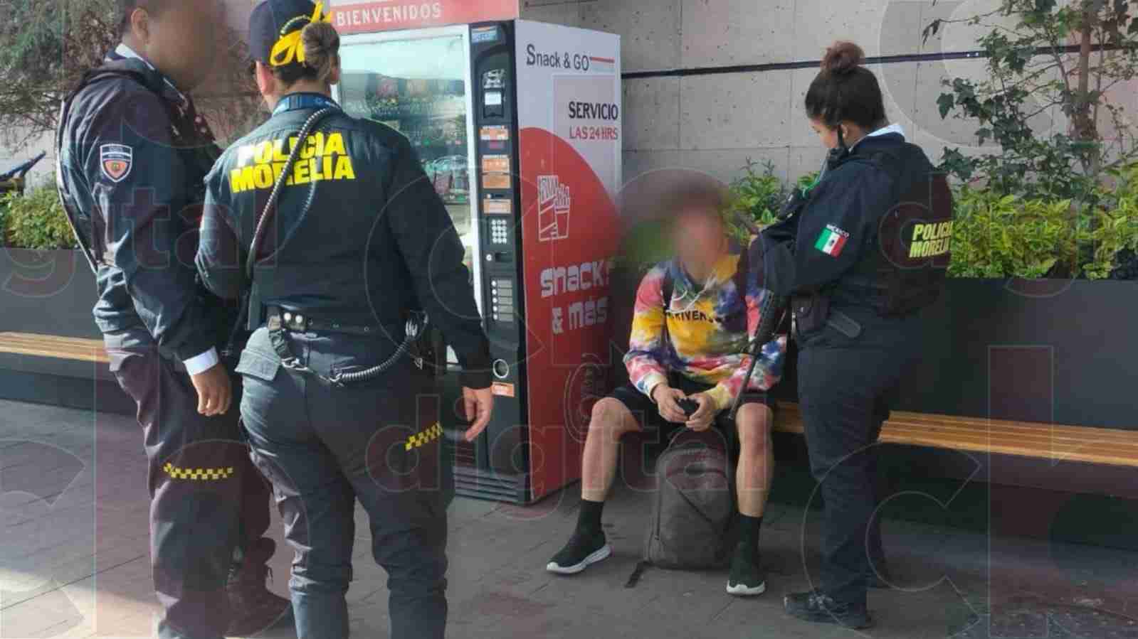 Menor de edad salió de EU y lo encuentran en Morelia Menor de edad salió de EU y lo encuentran en Morelia