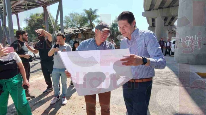 Presenta avances del 70% el puente peatonal de Siervo de la Nación.