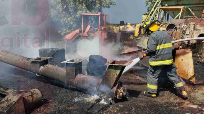 Se incendia maquinaria pesada en los límites de Morelia y Tarímbaro