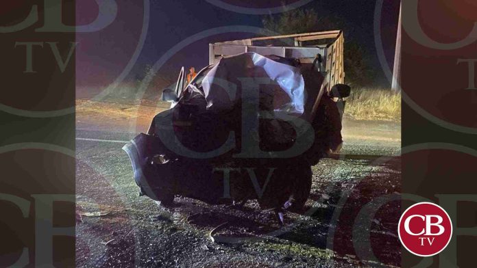 Su camioneta fue su tumba al chocar con un autobús