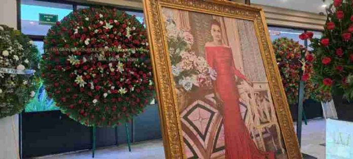 Velorio de ‘la Gilbertona’ se llena de flores de los Guzmán López, ‘el Mayo’ Zambada y el CJNG