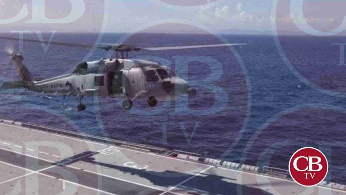 Helicóptero de la Semar cae al mar en Michoacán