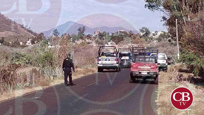 Hallan persona muerta en el camino a 