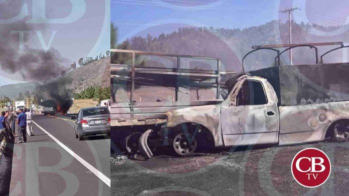 Chocan camionetas y se incendian en la Pátzcuaro-Cuitzeo