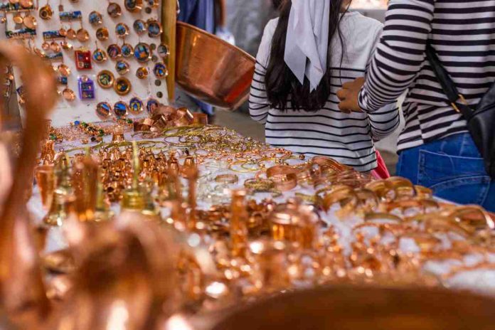 Uruapan, principal vitrina para artesanos michoacanos