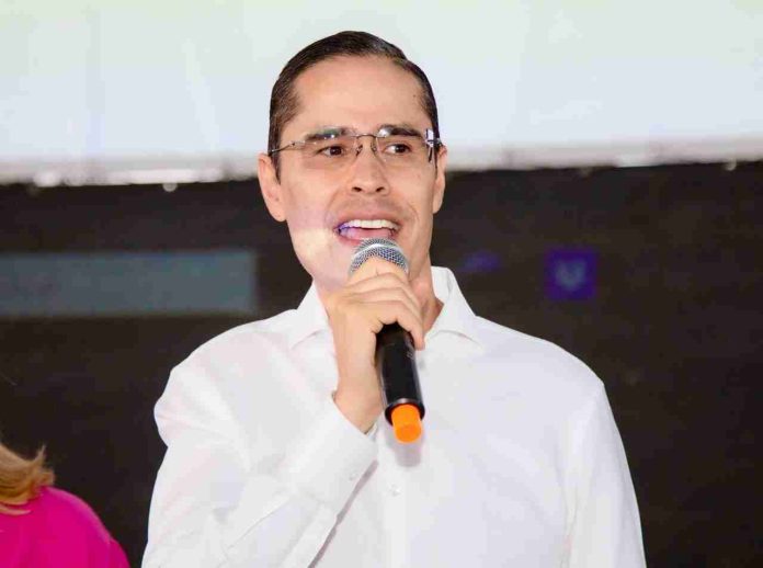 Ilegal candidatura de Torres Piña a la alcaldía capitalina