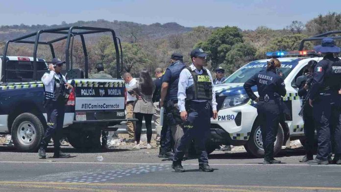 Agente de la FGR y cómplices son capturados por desmembrar y enmaletar a hombre en Tacícuaro