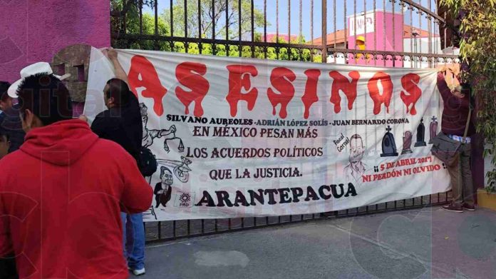 Consejo Comunal de Arantepacua exige en IEM declinar candidatura de Bernardo Corona y Silvano Aureoles