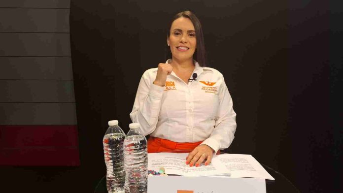 ‘’Que elijan el color que más les convenga’’ comentó América Ayala de MC sobre el ‘chapulineo’