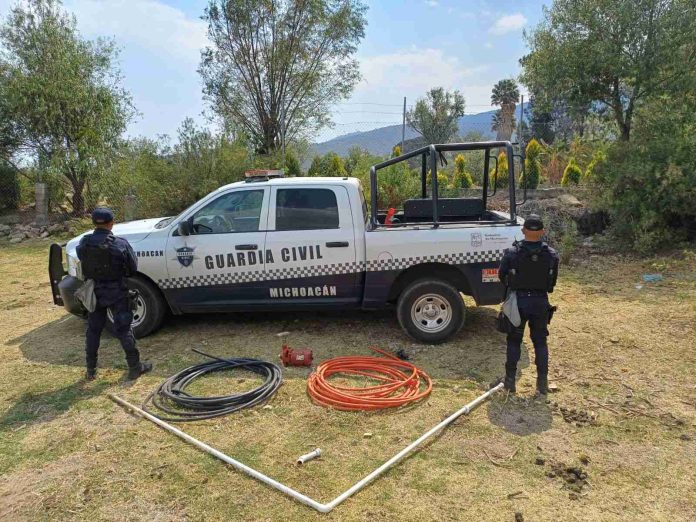 Desactivan otra toma para el huachicoleo de agua en lago de Pátzcuaro