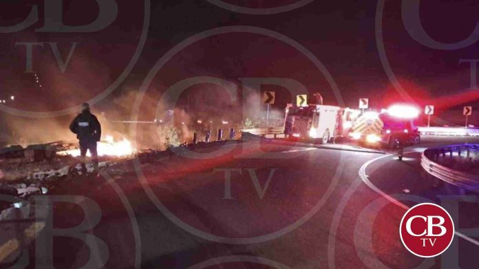 Muere calcinado chofer de tráiler en la Pátzcuaro-Cuitzeo