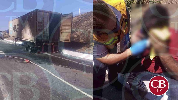 Se quema caja de tráiler en la Morelia-Salamanca