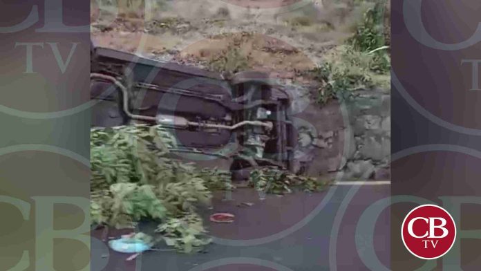 Vuelca auto en la Morelia-Pátzcuaro