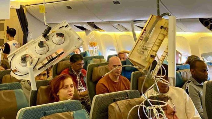 Al menos un muerto y varios heridos por fuertes turbulencias en un vuelo 