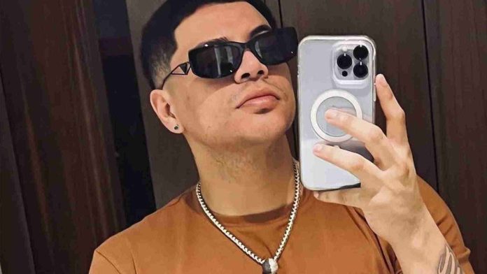 Eduin Caz denuncia ser víctima de robo tras su concierto