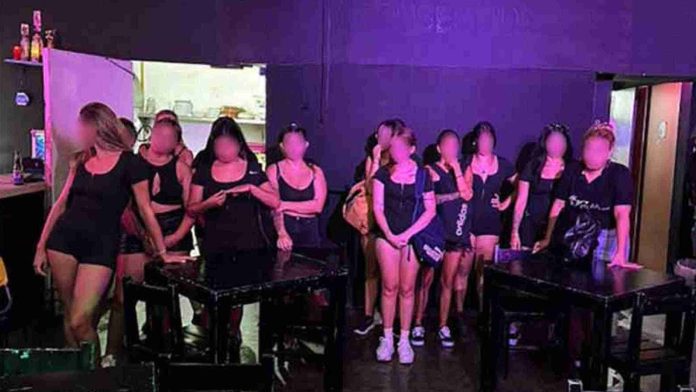 Rescatan a 17 mujeres argentinas víctimas de trata en Playa del Carmen