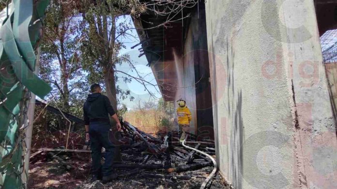 Negligencias ante obra abandonada, causa del incendio en El Vergel: vecinos