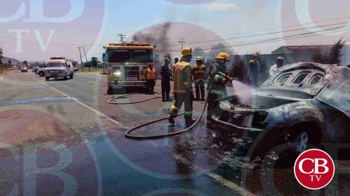 Rafaguean y queman camioneta en la carretera Tarímbaro-Álvaro Obregón