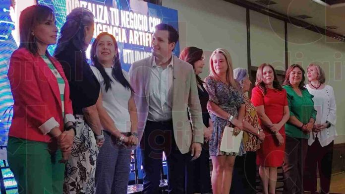 Mujeres empresarias de Michoacán, a favor del uso de IA para crecimiento de negocios