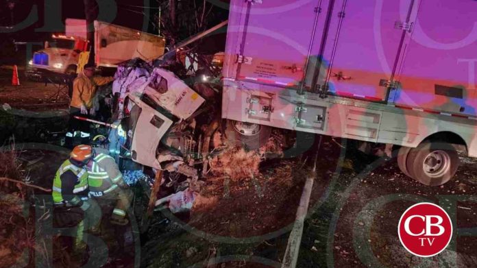 Muere en accidente conductor que transportaba cajeros automáticos